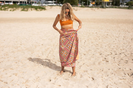 Rosy Tides - Recycled Sand Free Beach Towel